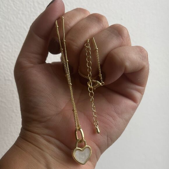 The Two Faced Heart Black/White Shell Pendant Necklace Gold over 925 - Picture 5 of 12